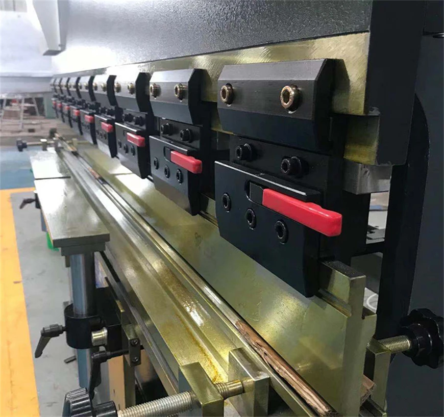 DA42T metal steel sheet plate folding machine miniature cnc hydraulic 40t 2200mm bending machine press brake wc67y