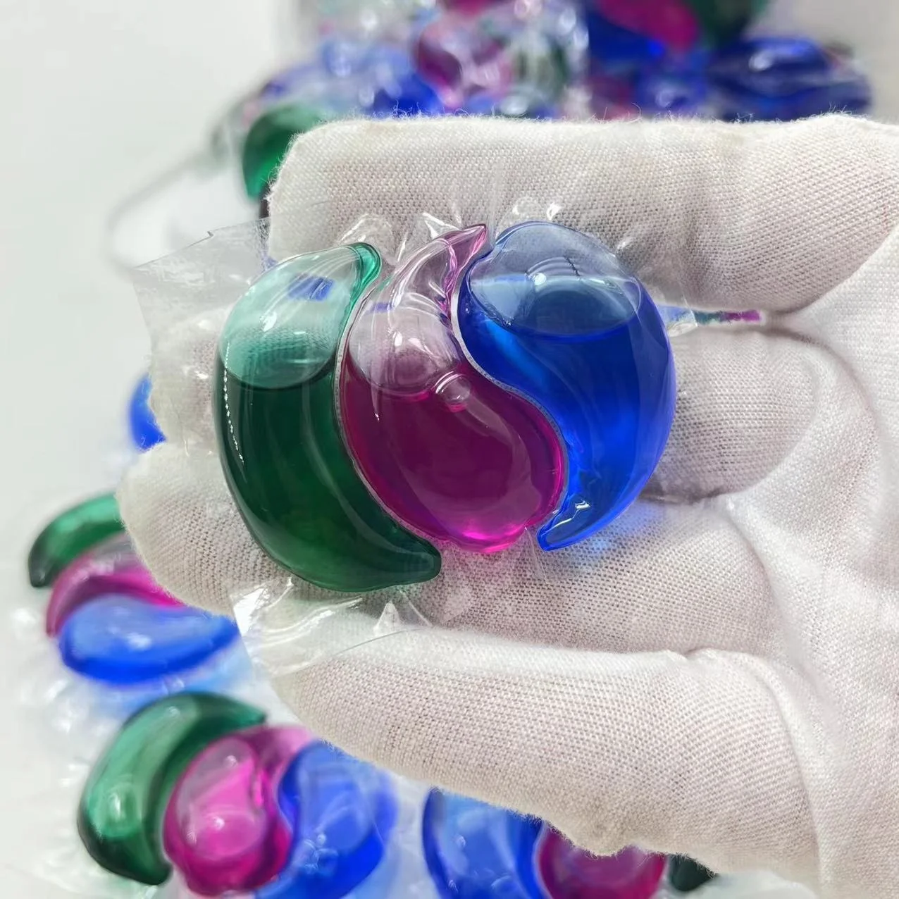 Lavender Scents Liquid Washing Clean Sparkling Powder Laundry Detergent Capsules Pods