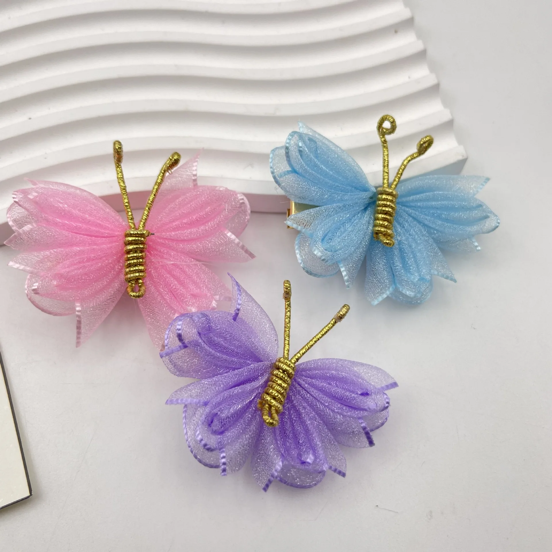 Wholesale Colorful Butterfly Hair Clips for Women and Girls Hair Accessories