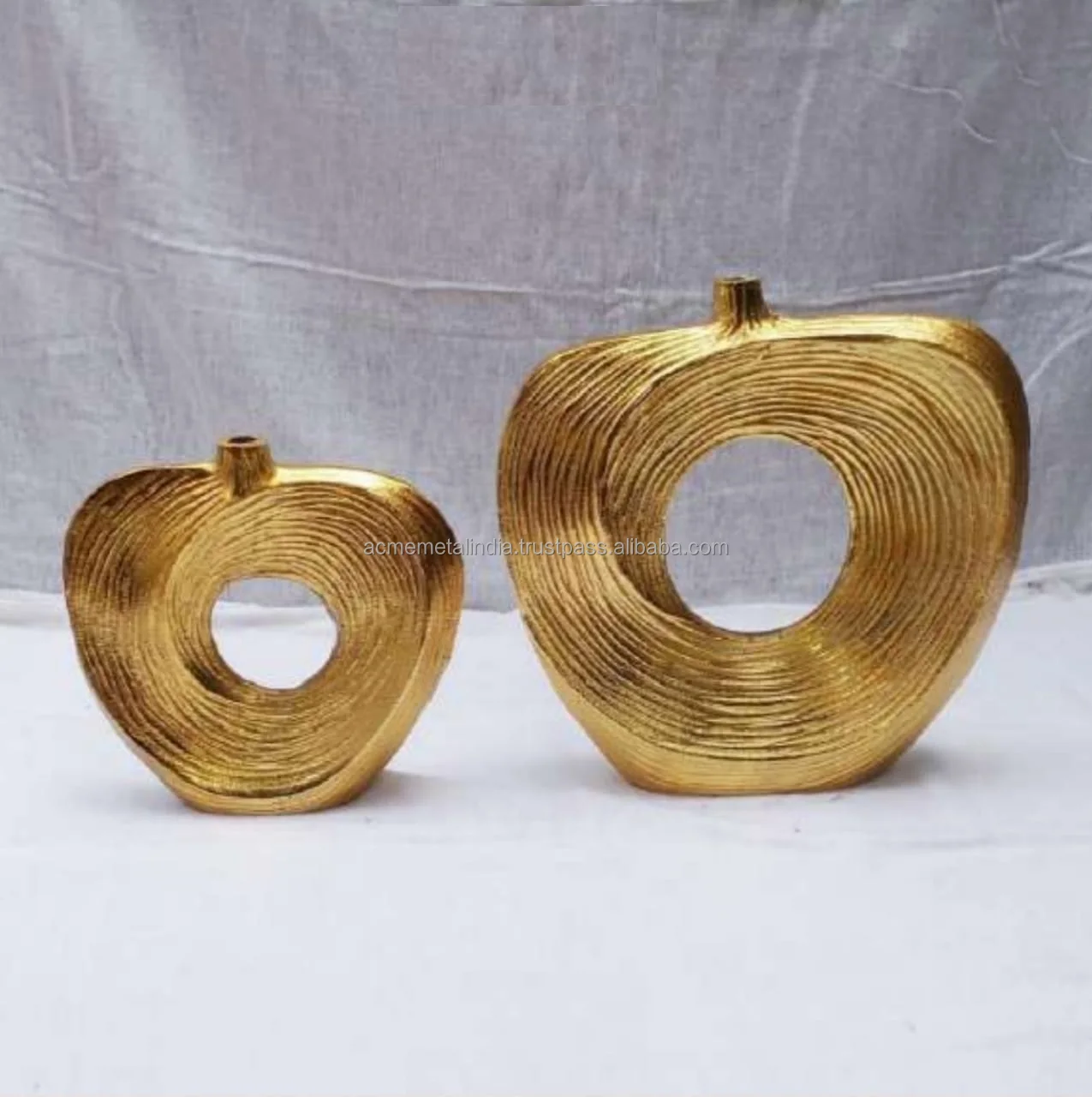 Набор из 3 латунных позолоченных настольных предметов с подставкой черным покрытием идеально подходит для домашнего декора и элегантных интерьеров