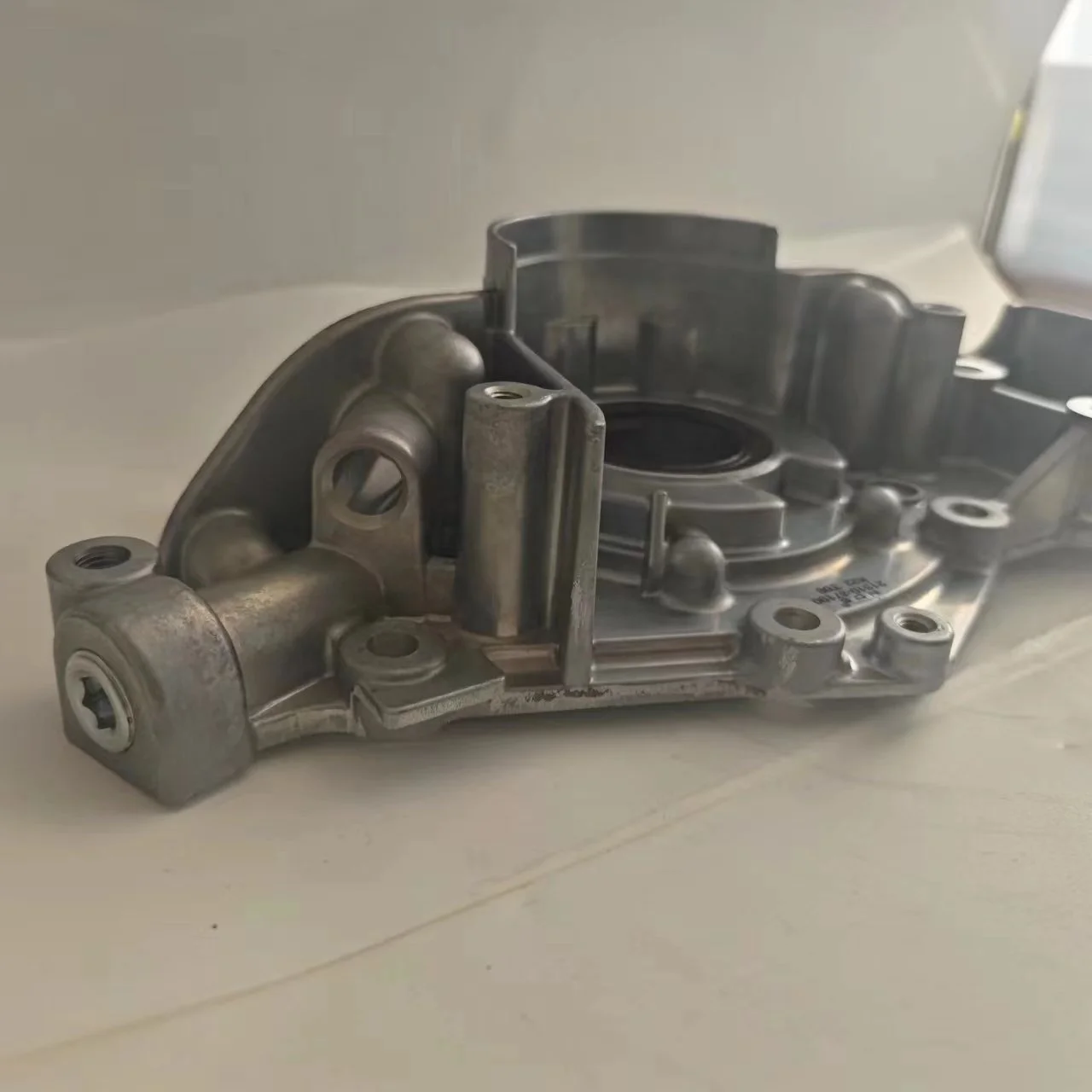 High reliable quality engine pump assembly, Santa Fe 2.7 21310-37100 2131037100