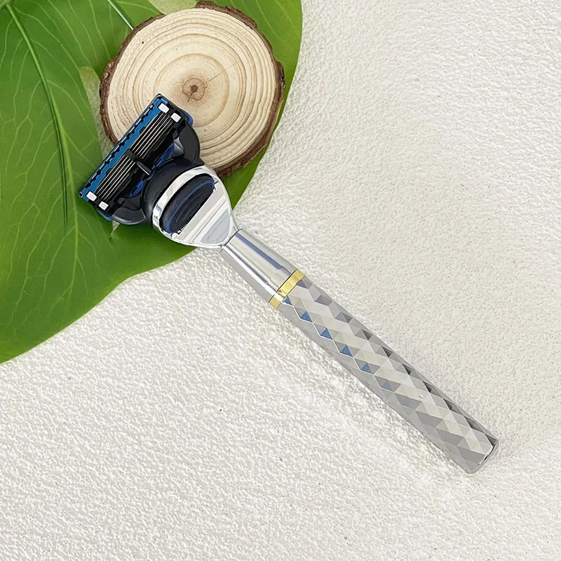 Manufacturer High Quality 3/5 Blade Safety Razor Compatible With Gillette  System Man Shaving Razor