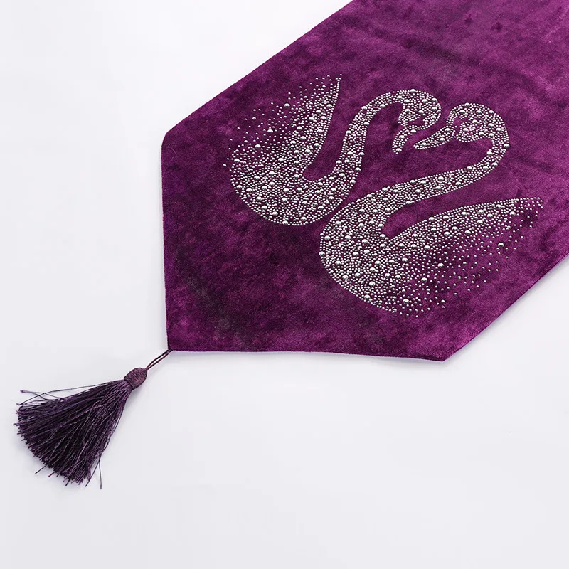 wholesale glamour fabric Hot diamond 100% holland velvet dining table runner