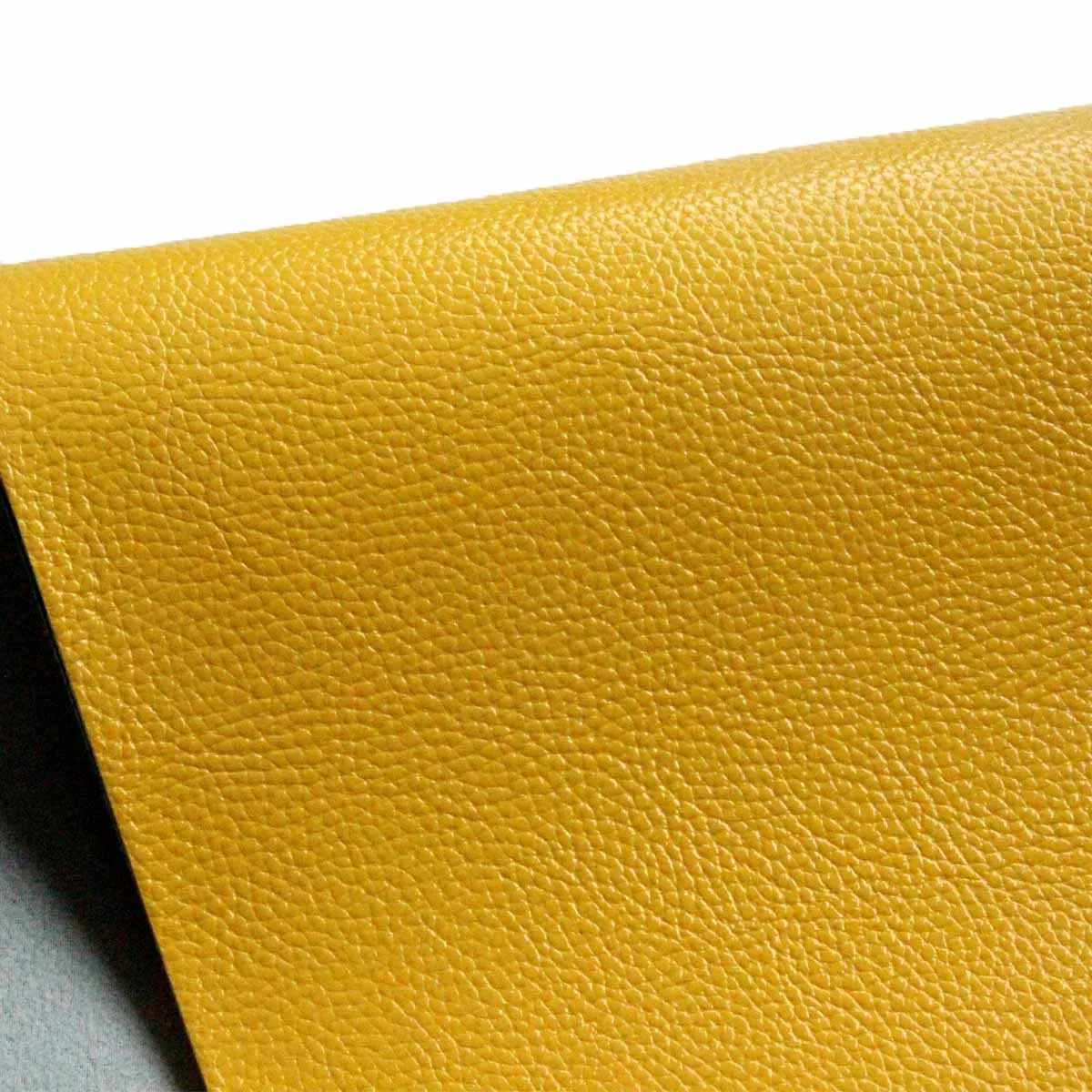 Oily leather PU artificial leather fabric to make bag or shoes and sofa material