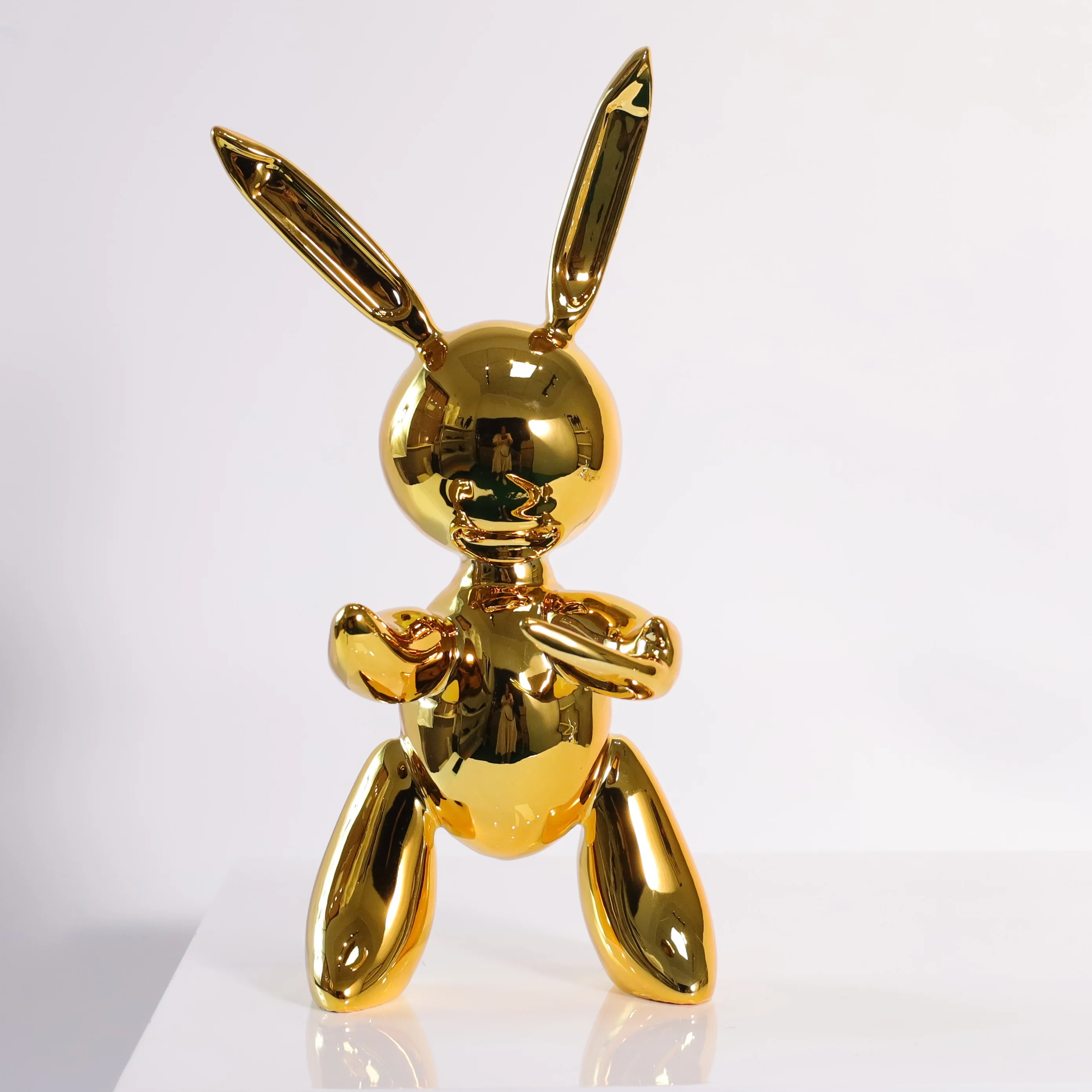 modern home decor figurines Cartoon Rabbit Sculpture resin animal ornaments crafts Art desktop objects