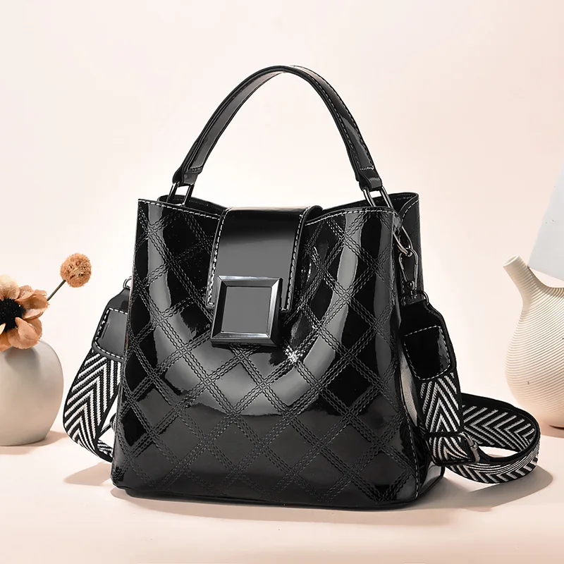 ladies shoulder women small cheap bucket black girl classic messenger crossbody handbags with tassell