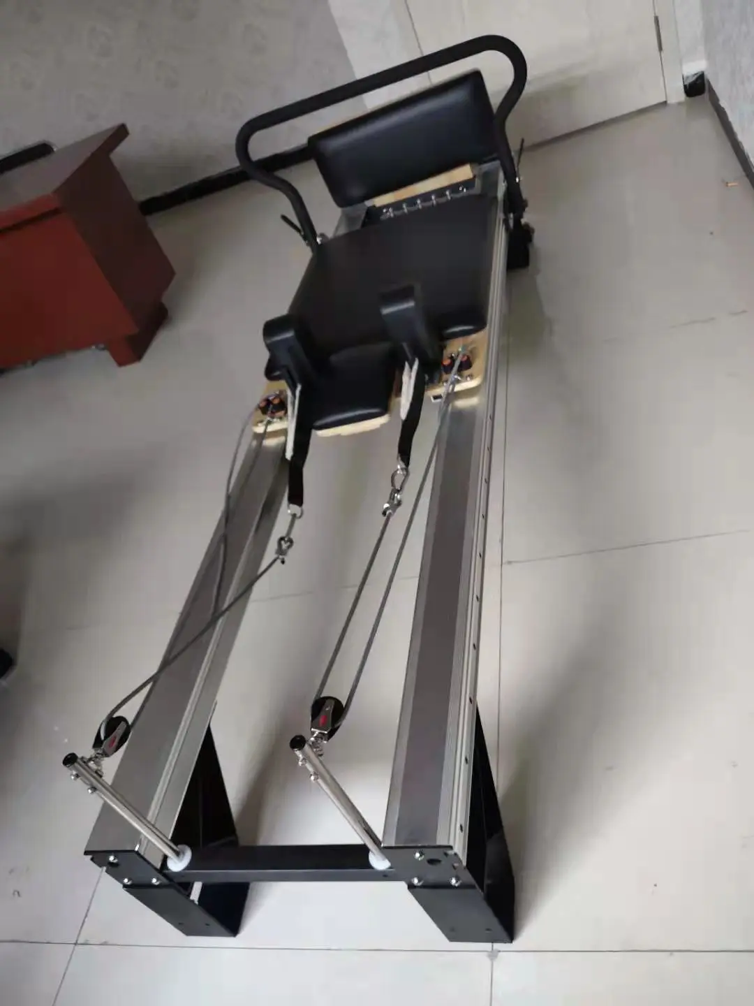 Pilates machine functional trainer  Yoga Pilates aluminium reformer with half trapeze