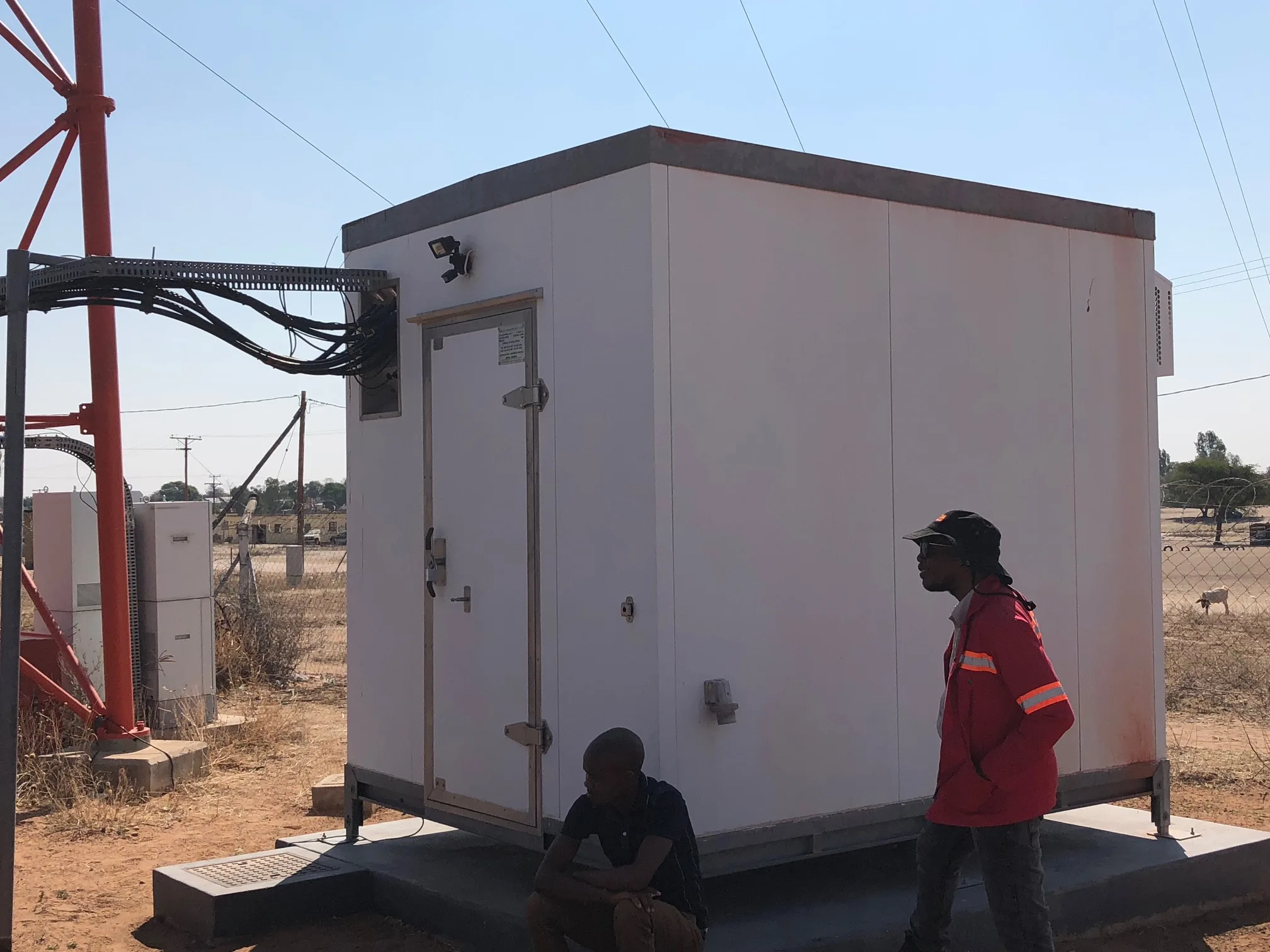 Telecom укрытие для телекоммуникационная башня сайта