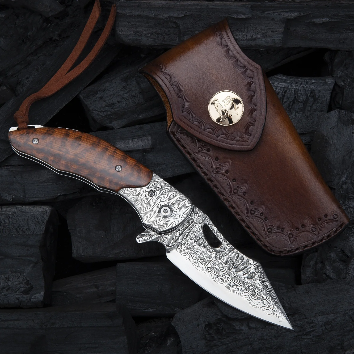 
Handmade Damascus Steel Blade Snakewood Handle EDC Pocket Knives with Leather Sheath Tactical Folding Knife 