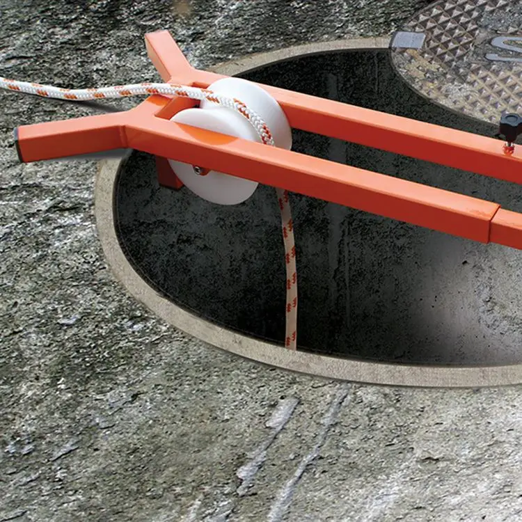 Rope Guide Lip Roller leads the cable from the drum into the jointbox or manhole or the winch bond out of the manhole