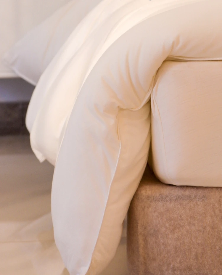 Luxury Comforter Set 350GSM Filling DUBAI