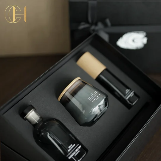 CH hot sale welcomed luxury glass candle with customizing fragrance scent perfume aroma diffuser set