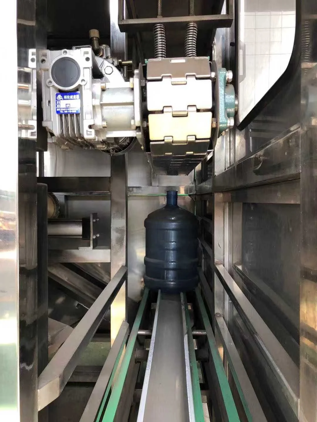 Fully Automatic Barrel Water 5 gallon Filling Machine/Line