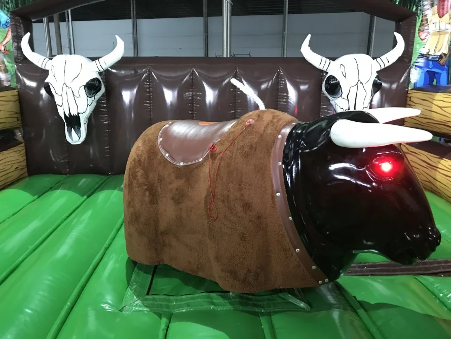 2024 New Amusement Equipment Custom Easy Setup Electronic Rodeo Mechanical Bull Ride Adults Bull Riding Machine For Sale