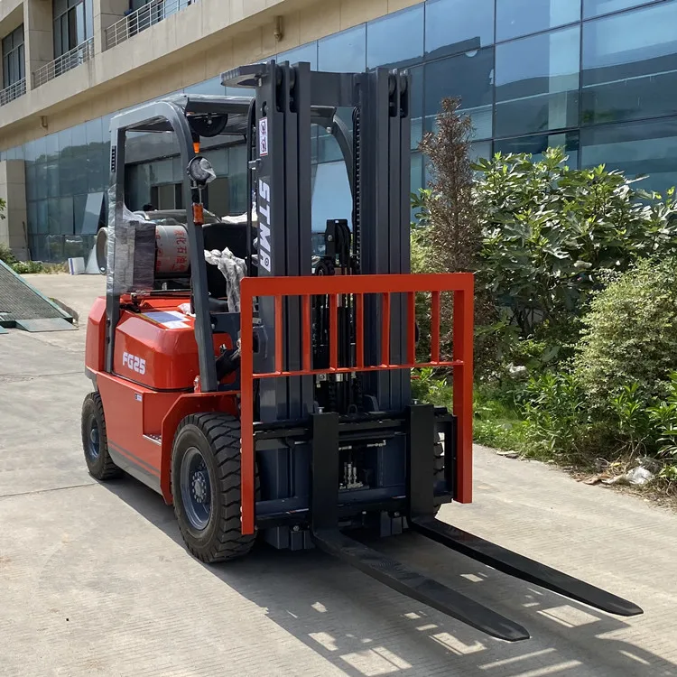 STMA brand gasoline forklift fg25 2.5tonne gas forklift truck with Nissan K21 engine