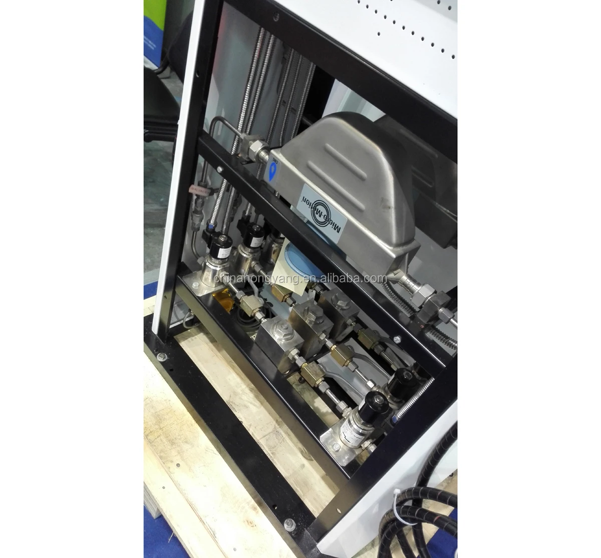 European design CNG dispenser