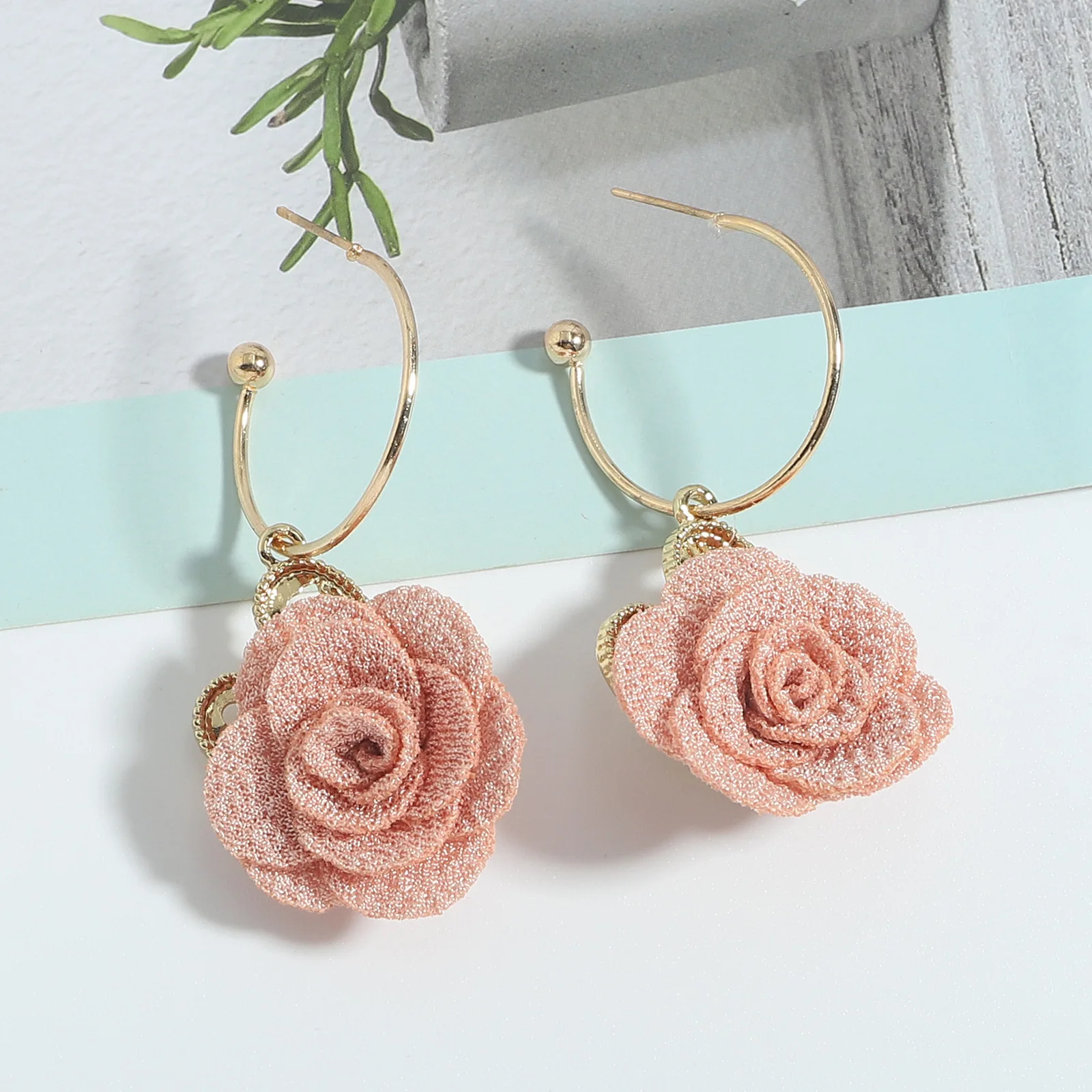 European and American French style 2021 new trendy Hong Kong style elegant flower cloth earrings