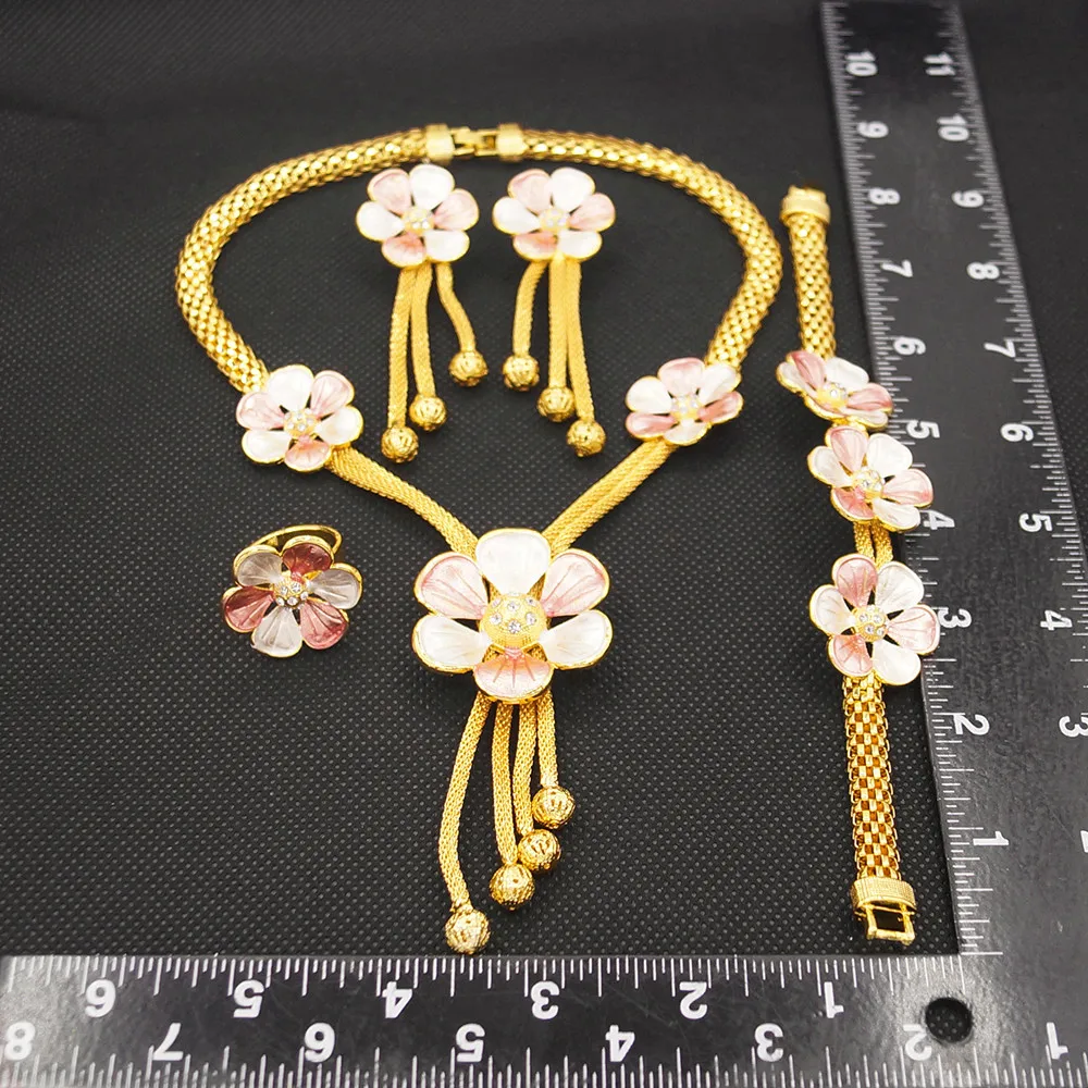 Wholesale Dubai 24 Carat Gold Party Fashion Jewelry Set South Indian Bridal Brazilian Gold Wedding Popular Style Jewellery Sets