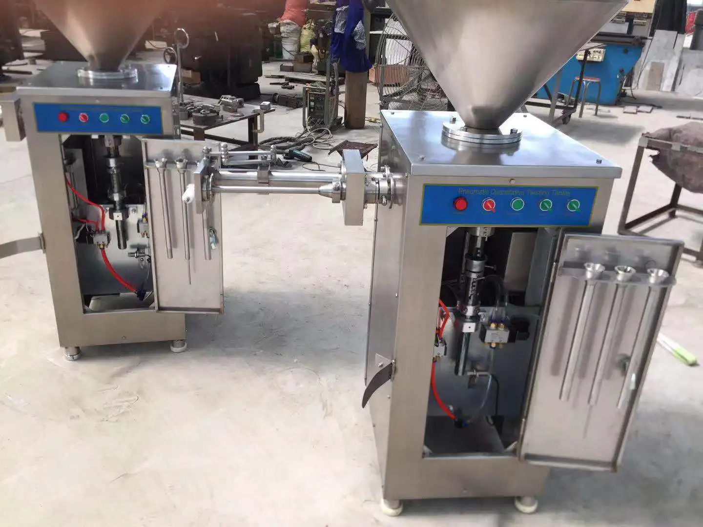 Automatic Commercial Vacuum Sausage industrial commercial Meat product making machine sausage stuffer with twisting function