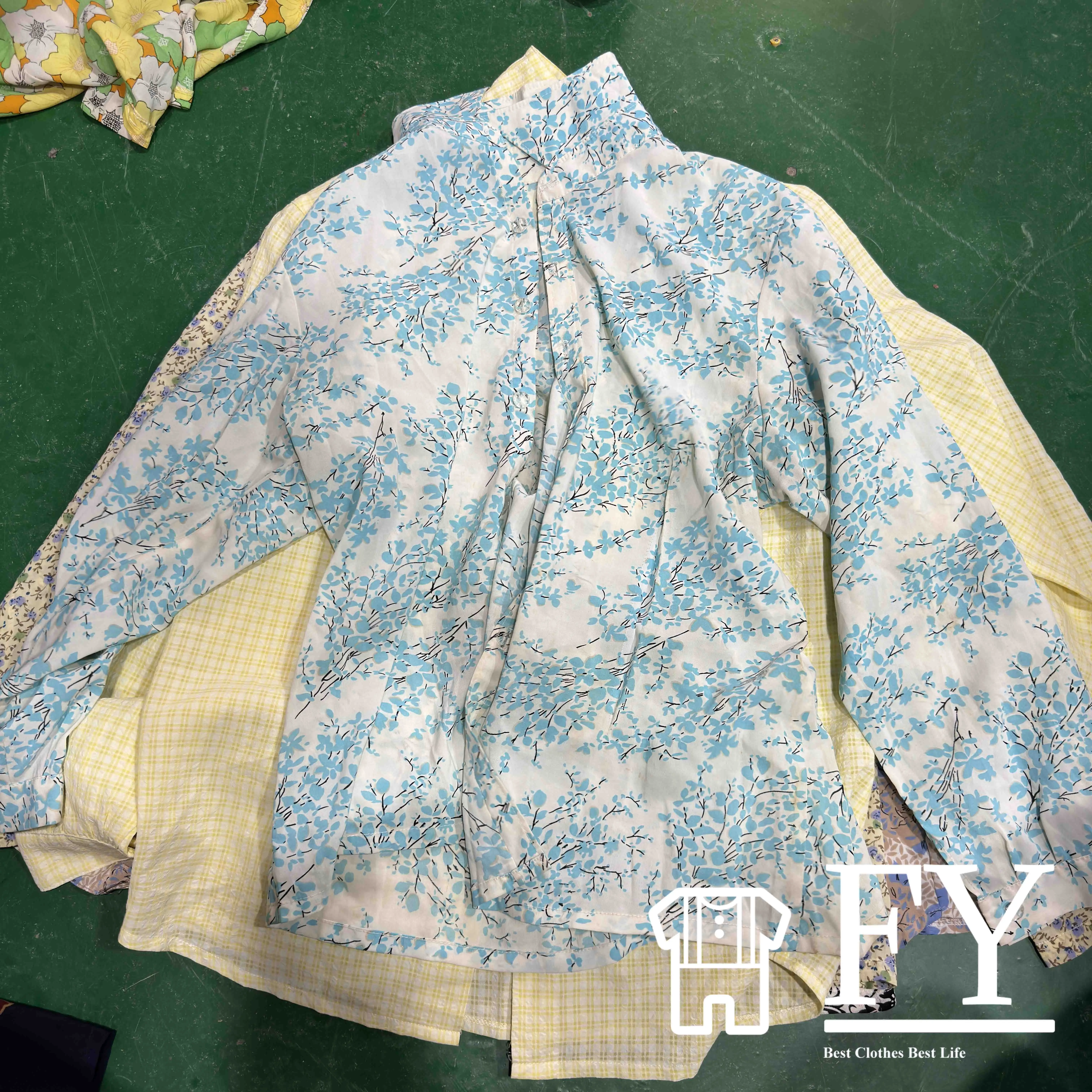FengYang Bea Bales 45 Kg Clothes Mixed Used Clothing Long Silk Shirt Long Silk Top Silk Shirt Second Hand Clothing AA Grade
