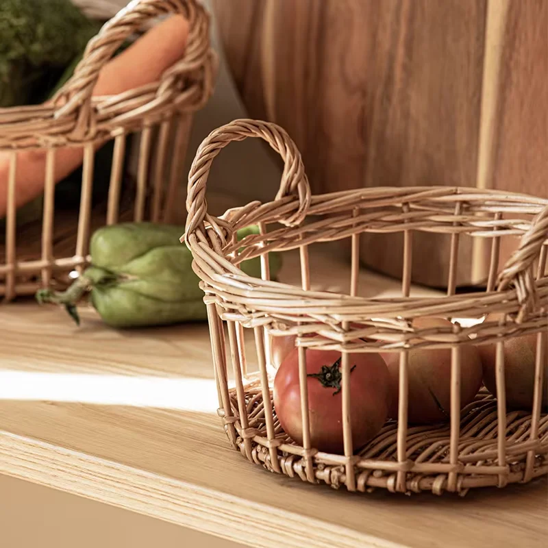 Sales of wicker crafts basket with fabric lining round willow basket / storage basket / hollow out round willow basket