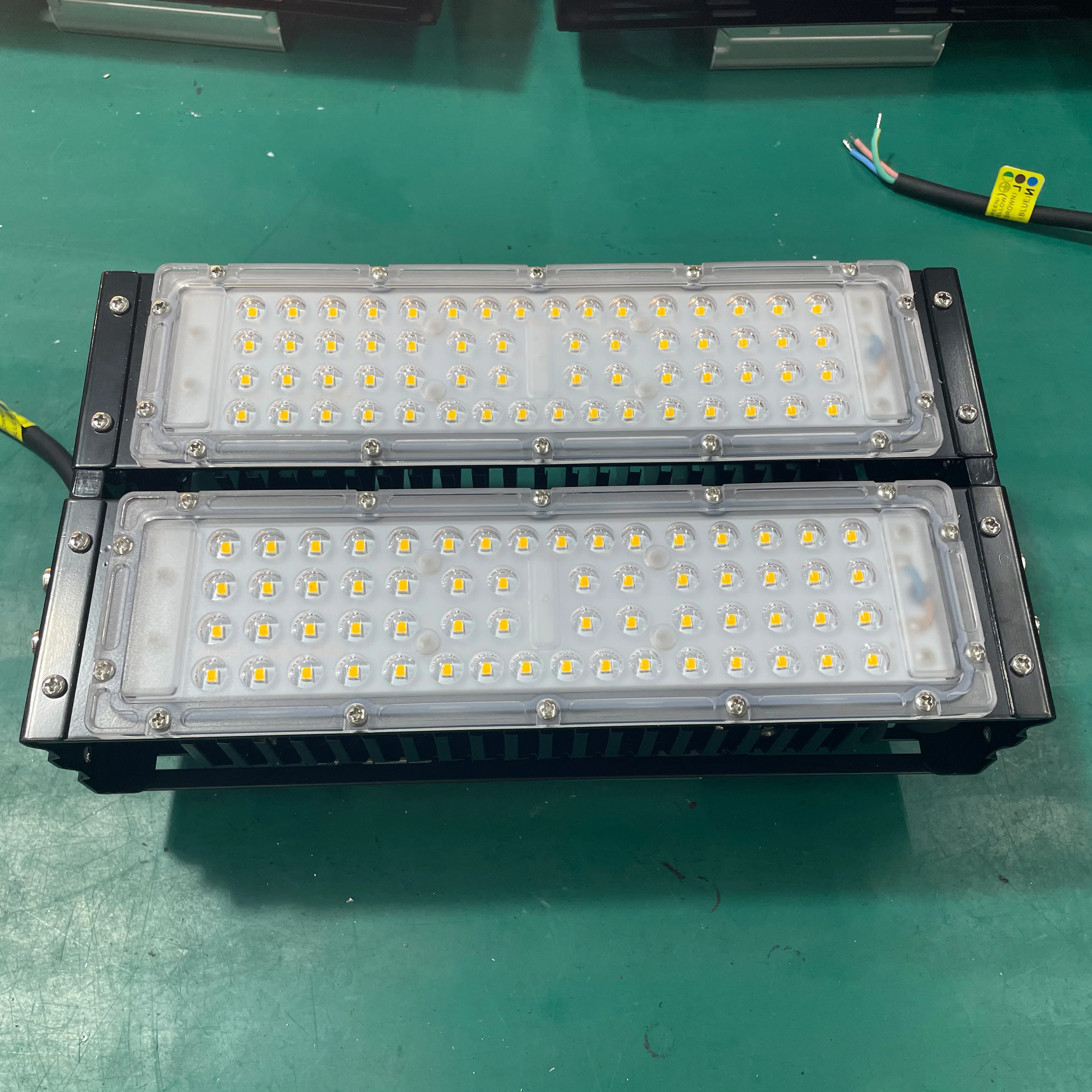 Brand Driver Module FLood Lights For Tunnel Lighting Long Lifespan 50w 100w 200w 800w 130lm/w LED Flood Lights