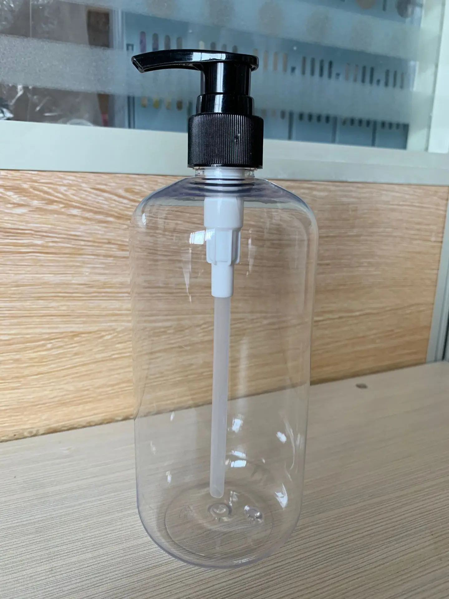 500ml plastic hand sanitizer bottle with lotion pump short lead time quick delivery
