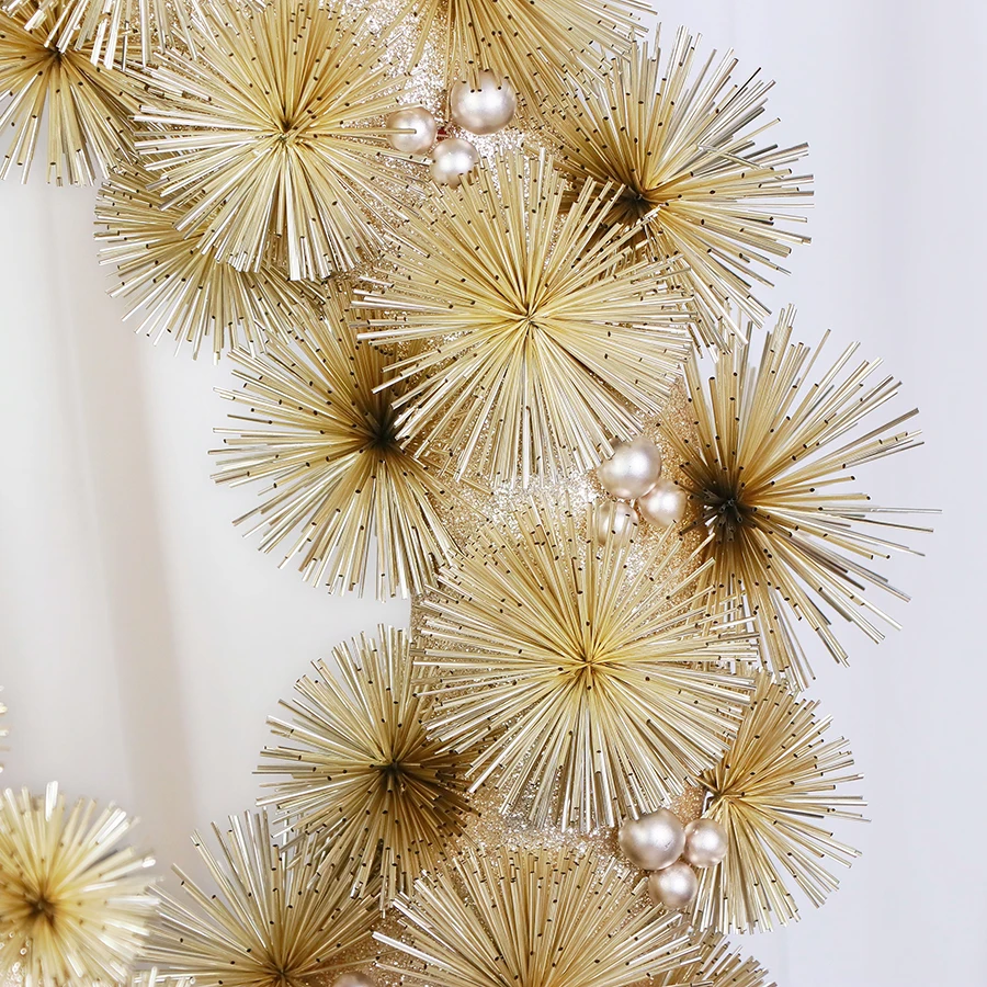 Wholesale champagne gold Christmas Wreath with glitter pompom flower Home pendants