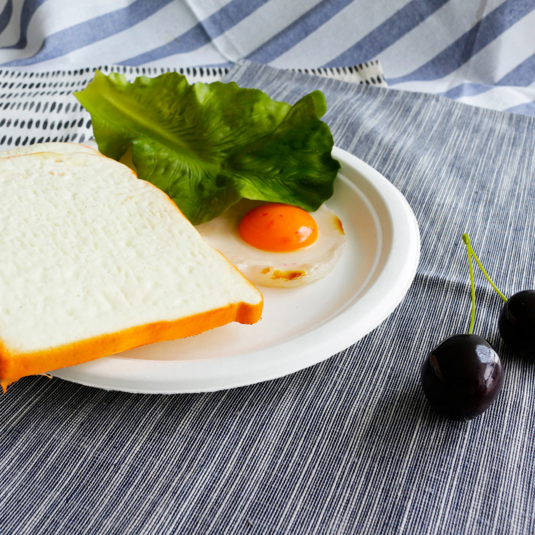 Easy to clean International popular Foam Silicone Baby Plate Dinnerware Kitchen Plate