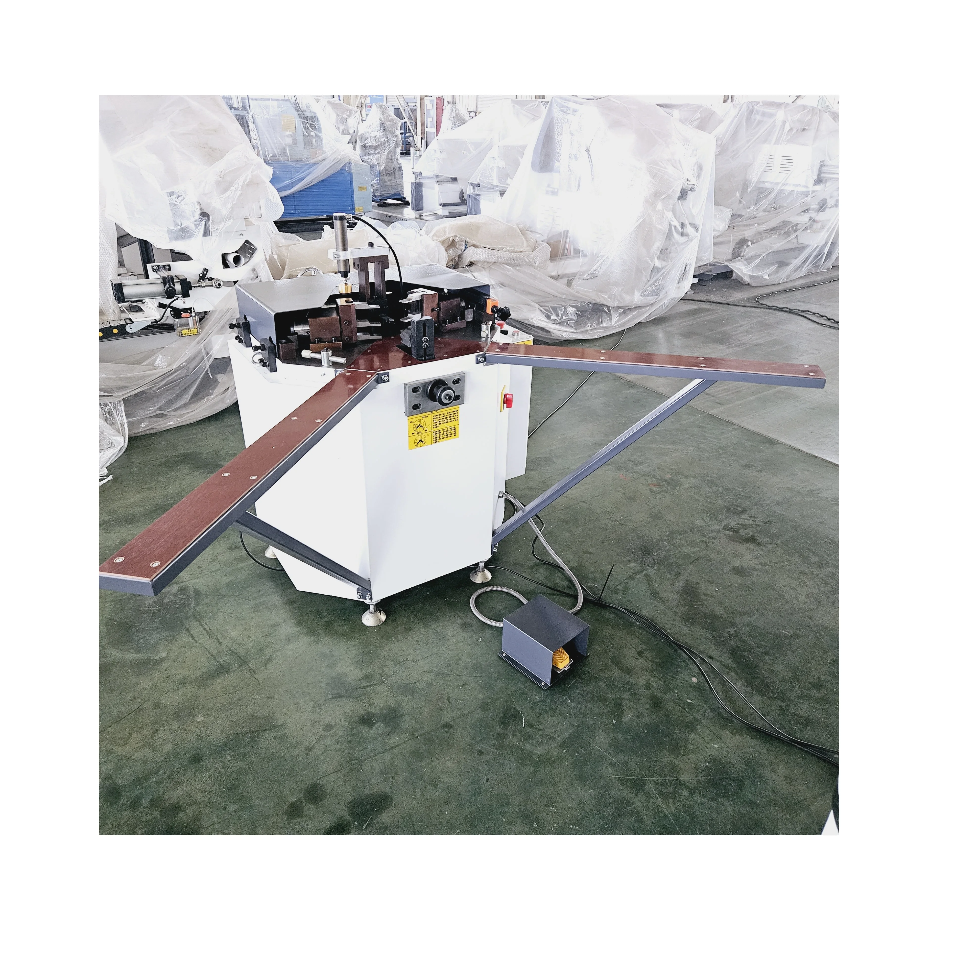 aluminum door and window corner  assembly machine