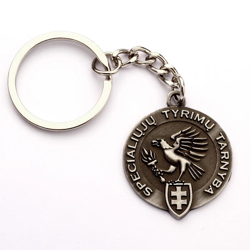 Popular super quality exquisite design zinc alloy metal 3D vintage retro train keychain