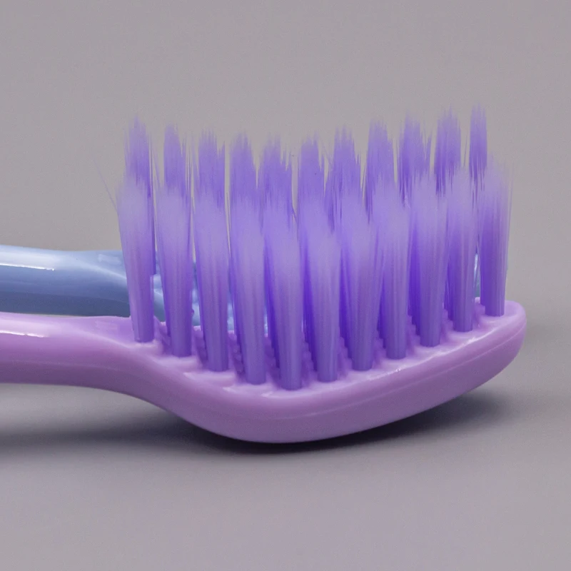 2024 High Quality Toothbrush Special Head Adult Toothbrush Wholesalers Anti-slip Handle Toothbrush with Curved Bristles