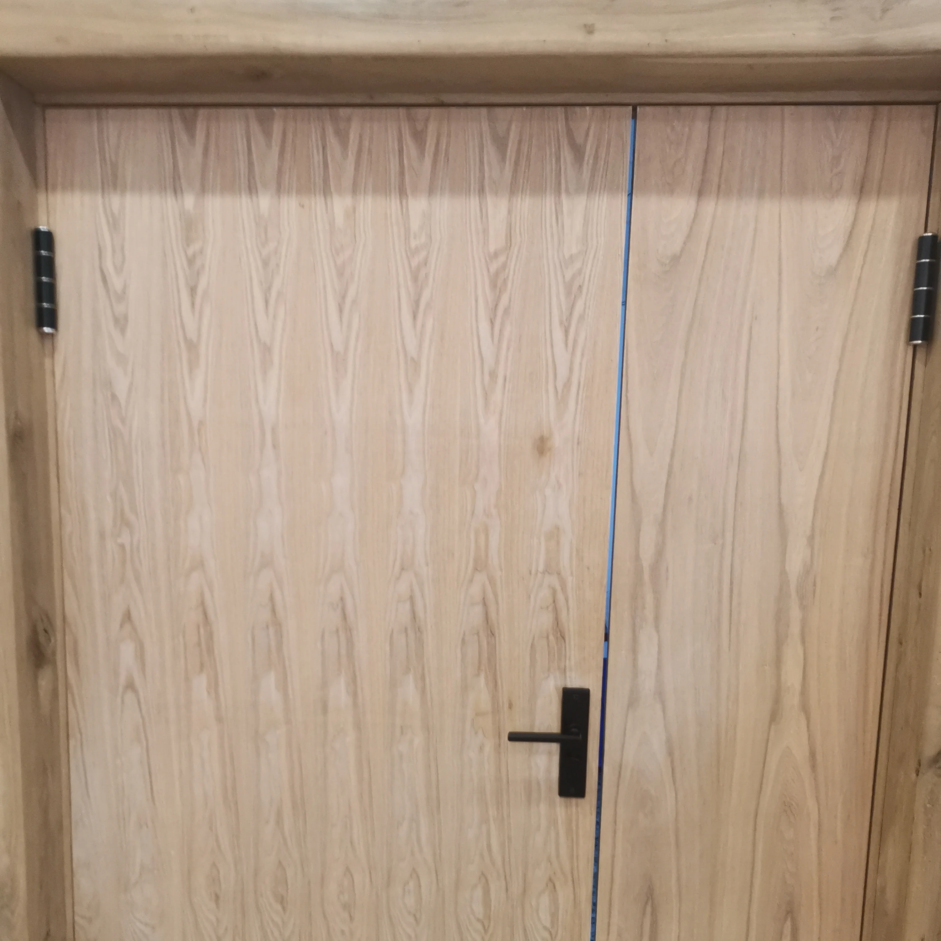 New Arrival Birch Finger Jointed Solid Wood Antique solid wood doors