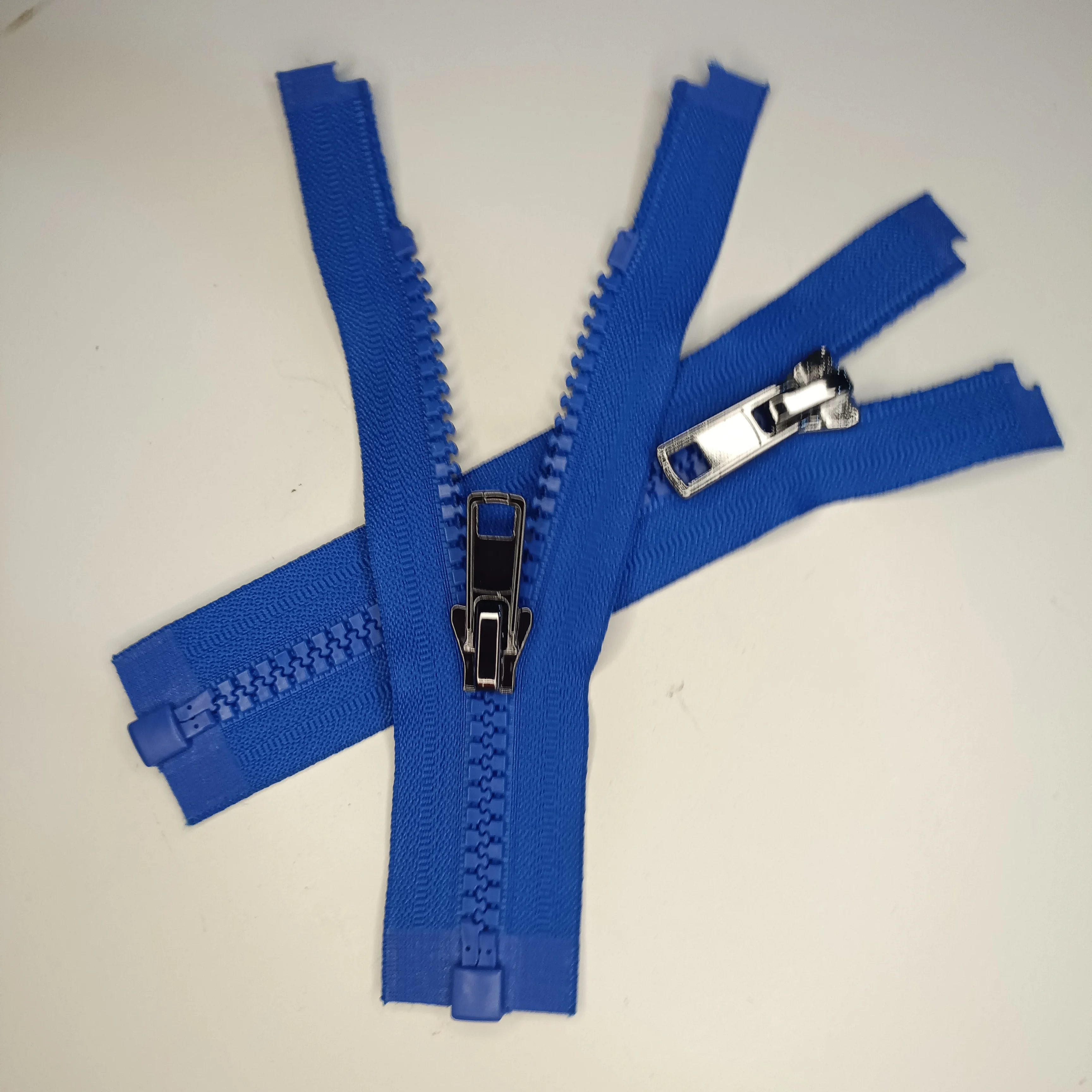 Super high quality manufacturer Zip 5# Plastic Open end zippers with sliders for clothing Bags Shoes