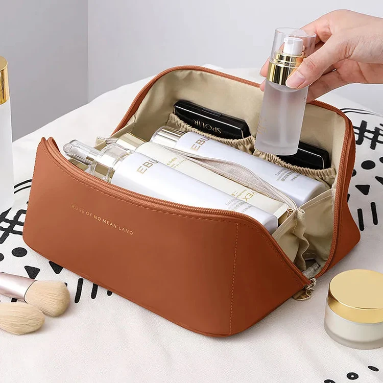 Factory custom large capacity travel cosmetic pouch pu leather cosmetic bag multi-functional make up bag organizer
