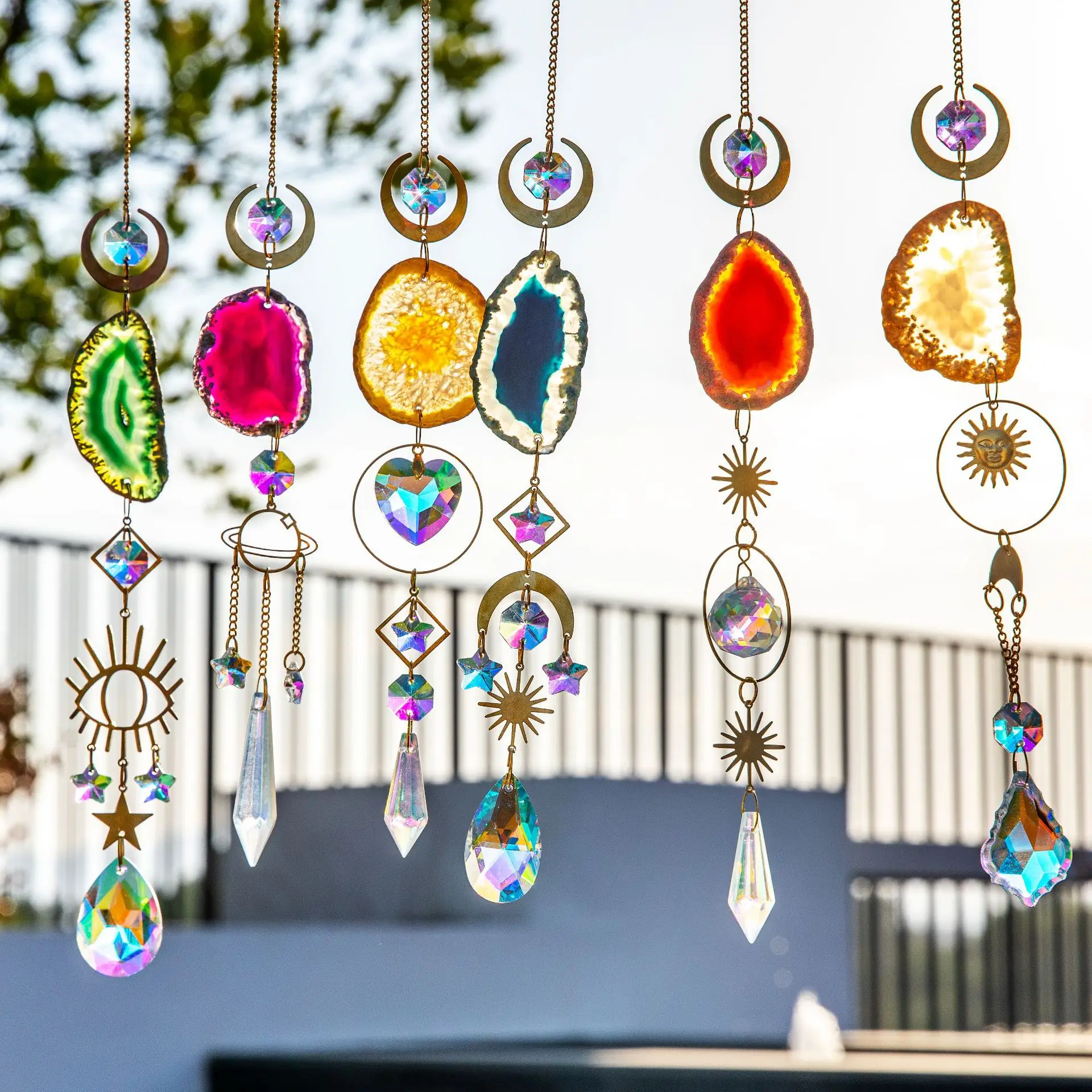 Suncatcher with Chain Pendant Ornaments Hanging Crystals Prism Rainbow Maker for Windows Indoor Outdoor Car Mirror Garden Decor