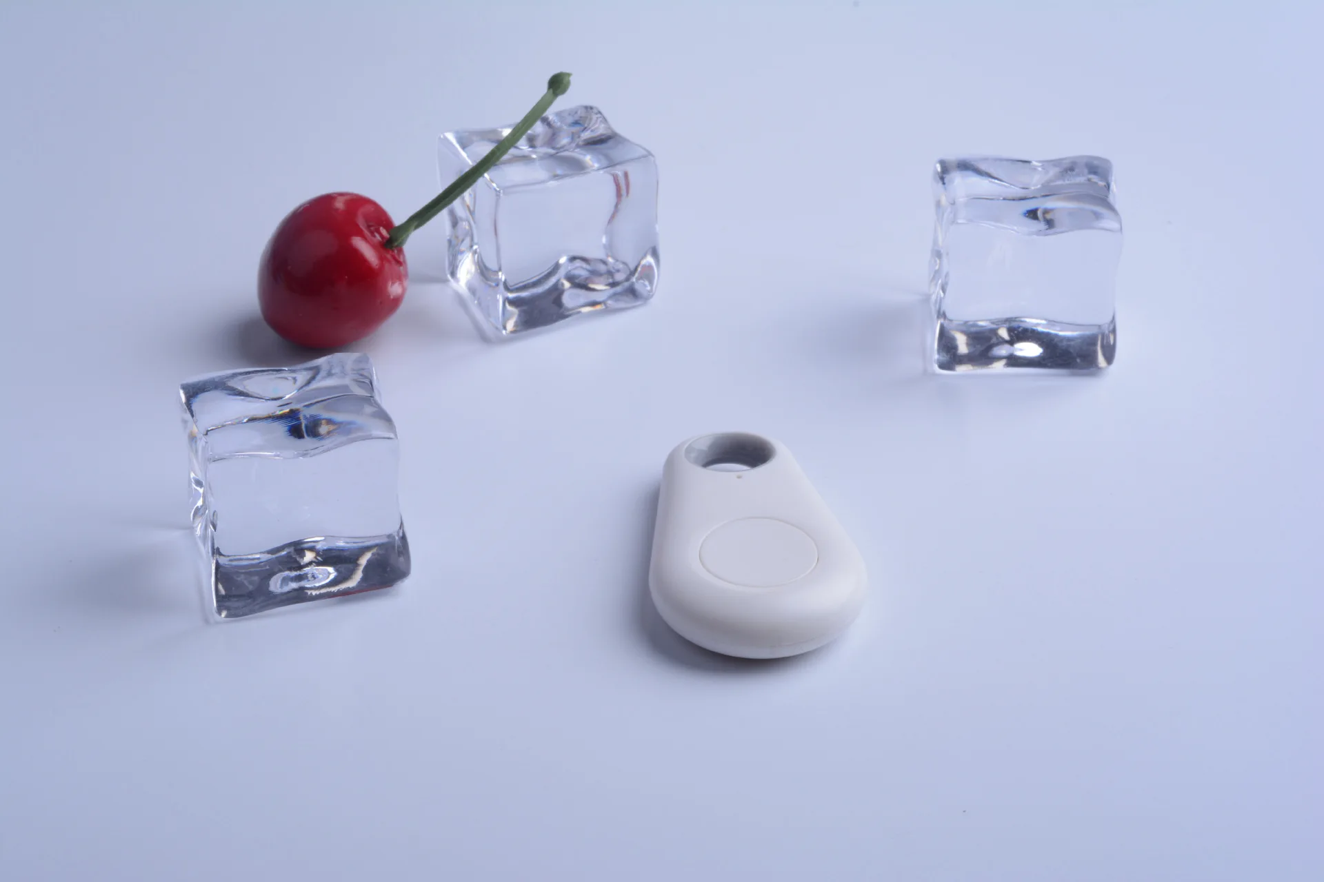 Intelligent GPS positioning cat and dog two way alarm tracker GPS tracking collar