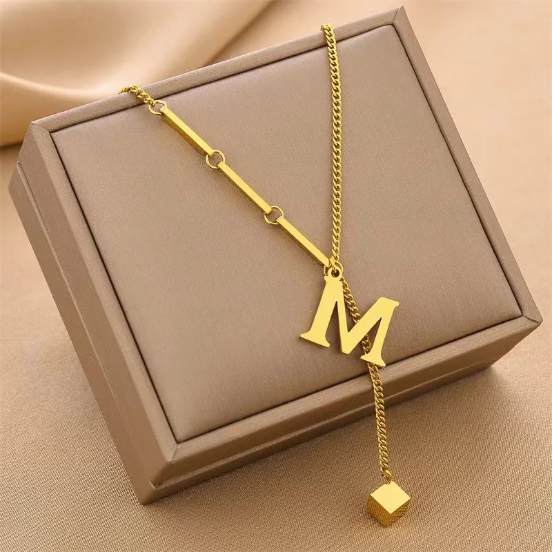 Letter Pendant Necklace Hot Sale Non Tarnish Stainless Steel 18k Gold 26 Tassel  Women Fashion Alphabet Necklace Jewelry
