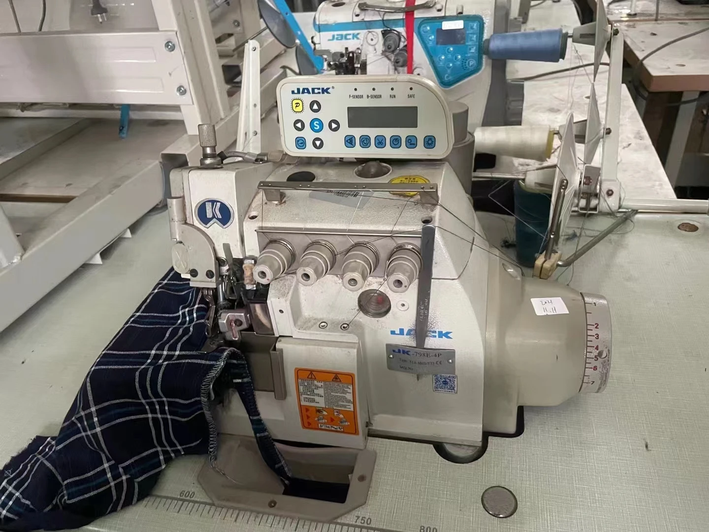 2024 Hot Selling Jack JK 798 Series Four Threads Five Threads Six Threads Overlock Sewing Machine Direct Drive Motor