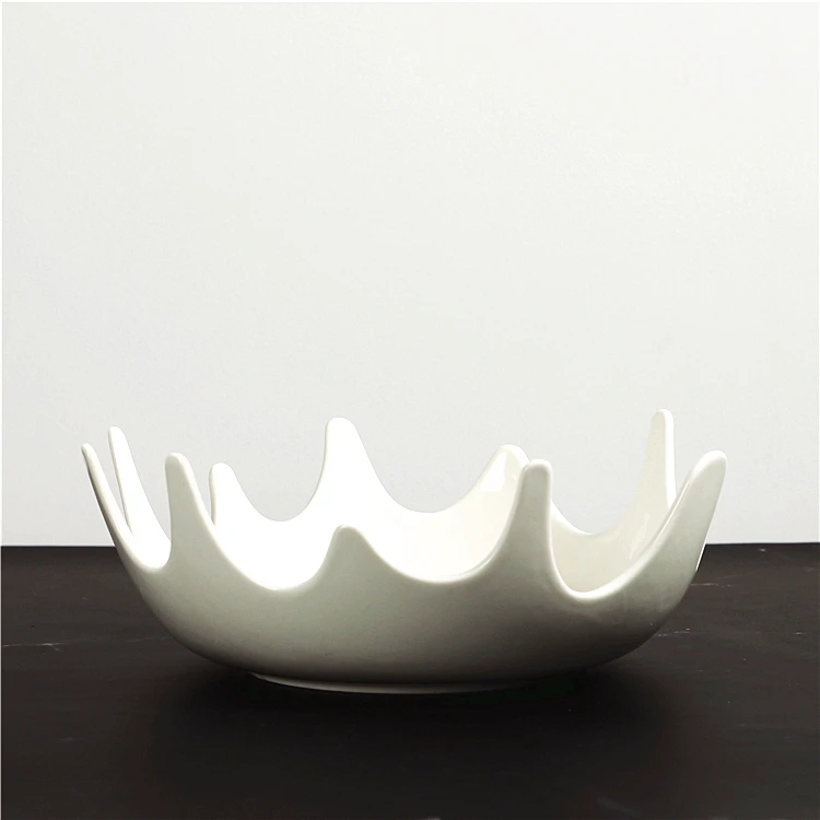 Modern novel design durable cheap custom dessert cake sushi appetizer snack ceramic serving dish for restaurant