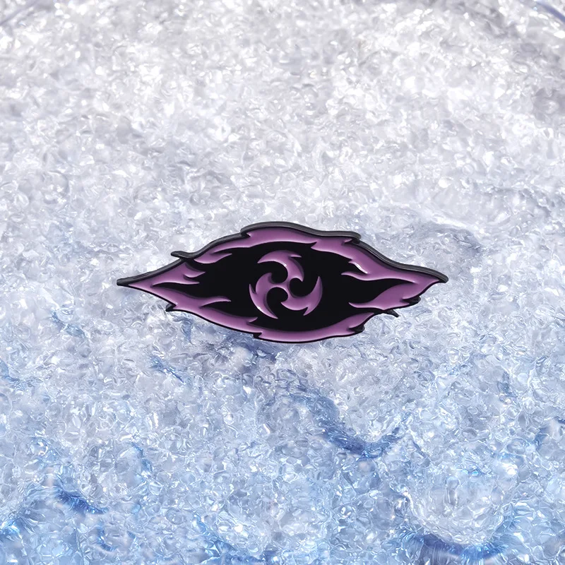 Game thunder movie big recruit metal brooch style collar pin cos props 100 with decorative badges and MEDALS