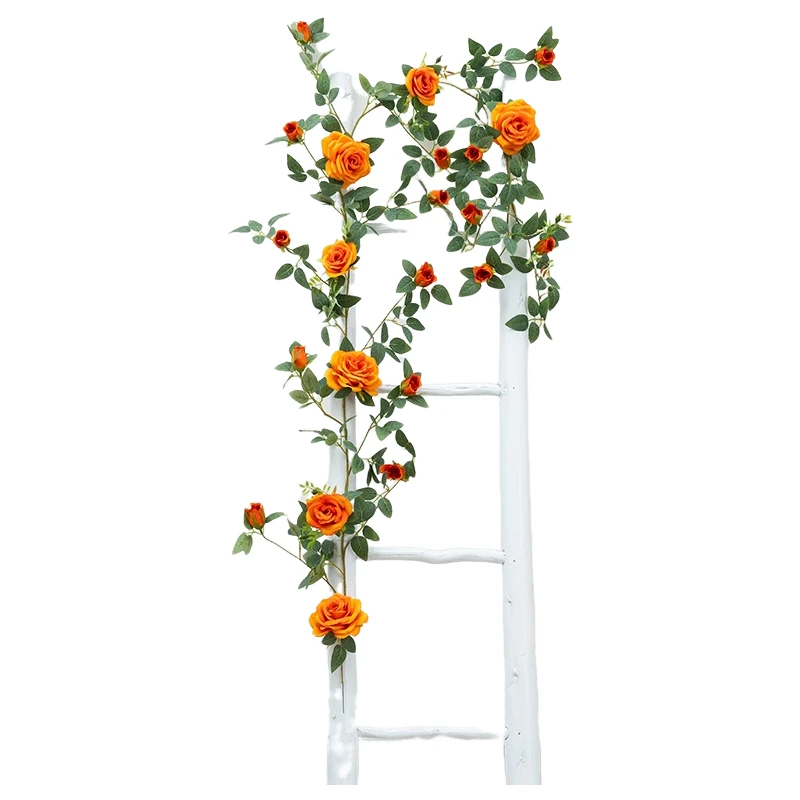 Искусственный цветок из ротанга