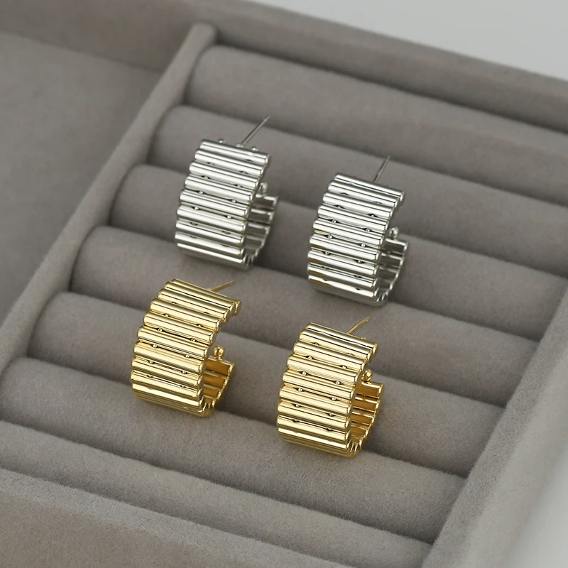 ED897542 S925 Silver Needle South Korea East Gate Outlier Design Irregular Smooth Earrings
