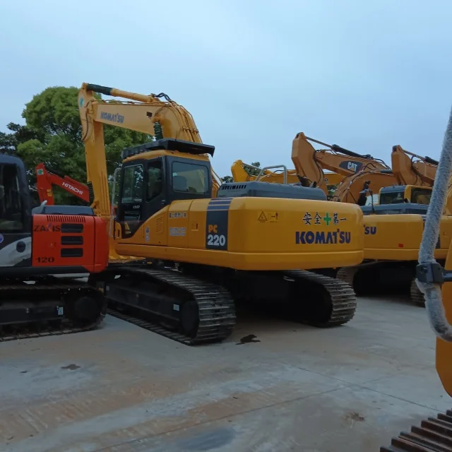 Подержанный строительный PC220-8 колесный экскаватор Komatsu лидер продаж в Китае