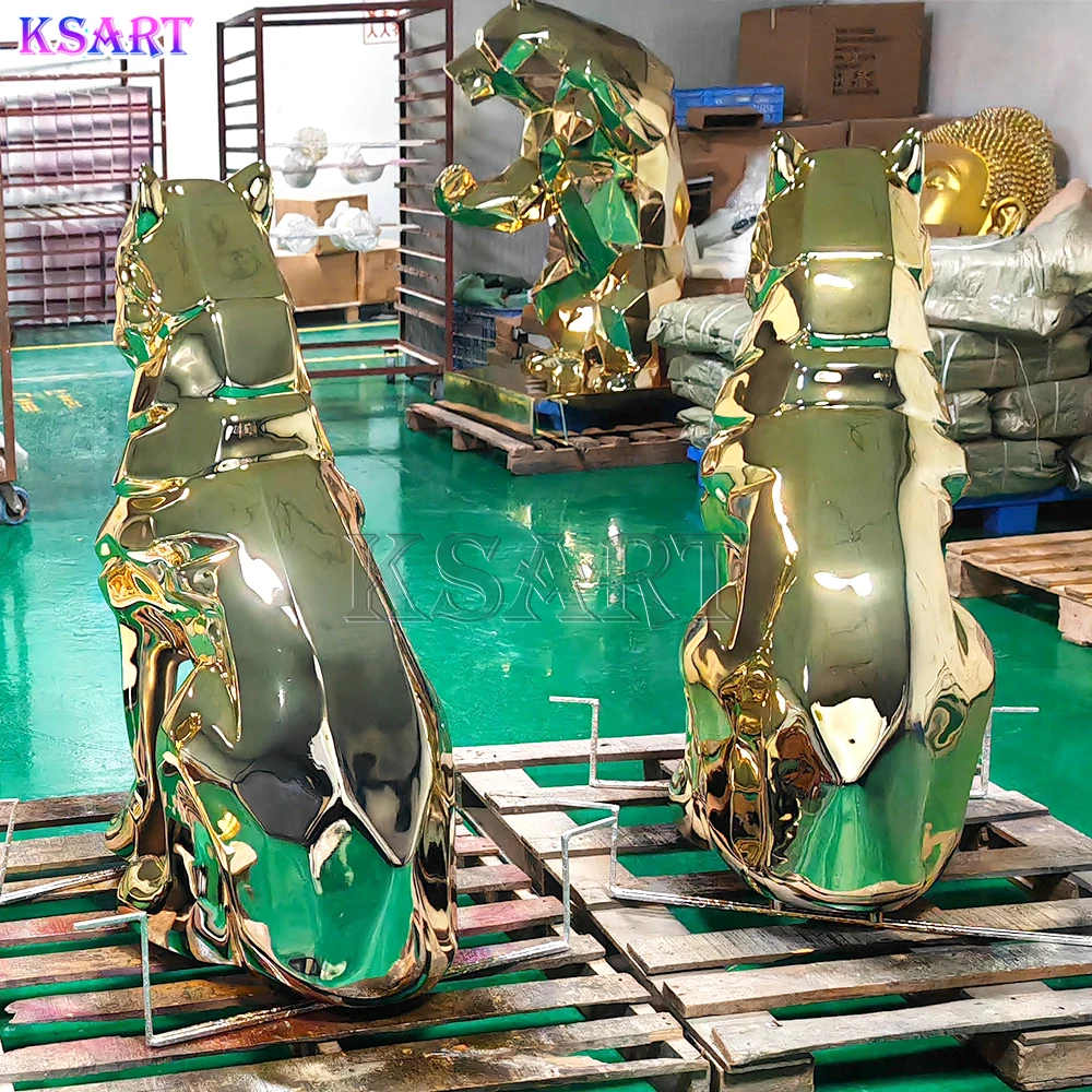 Life Size Art sculpture Resin window Display Model Art Wolf statue body electroplated gold custom chrome plated crafts