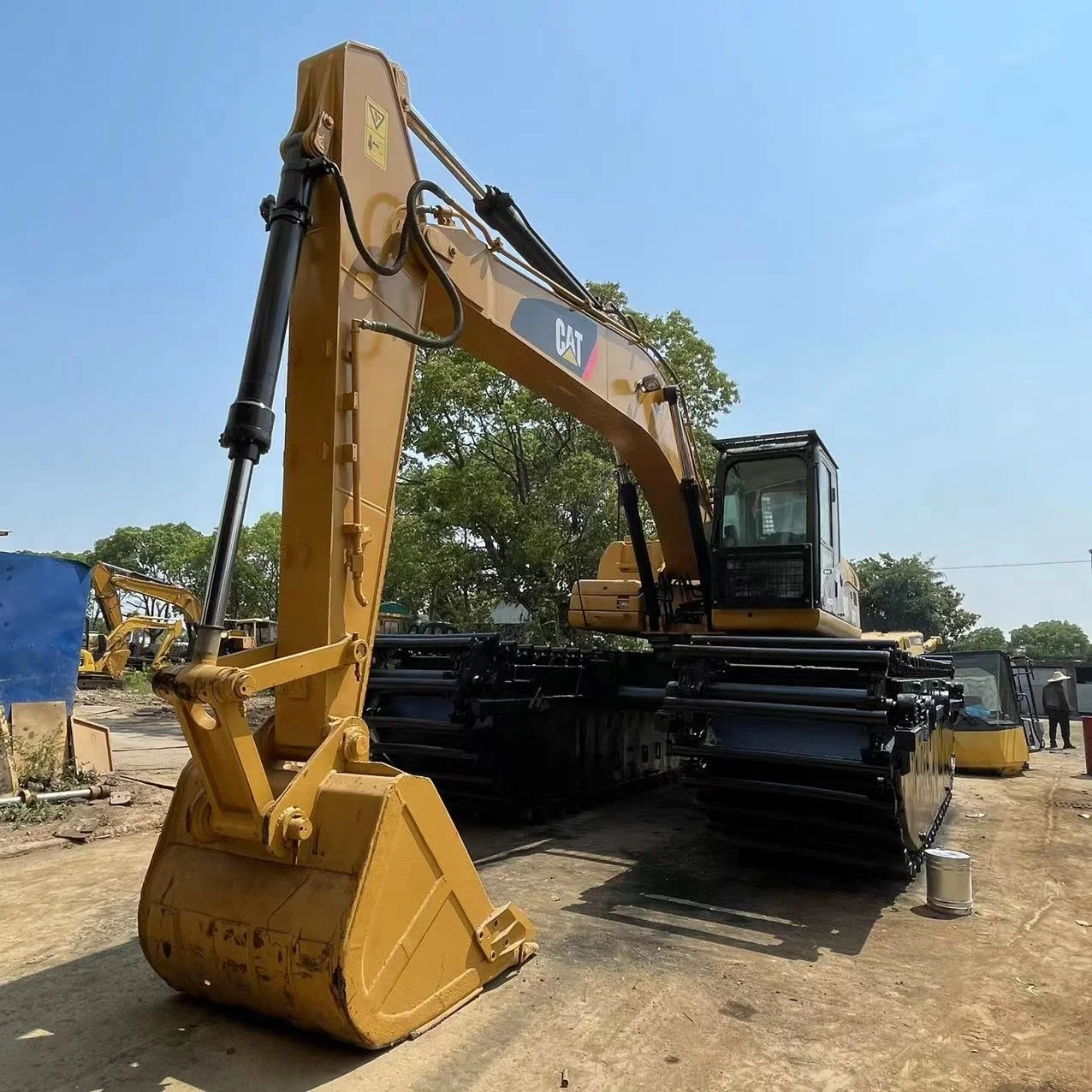Японский оригинальный гусеничный экскаватор-амфибия cat 320 320D в хорошем рабочем состоянии