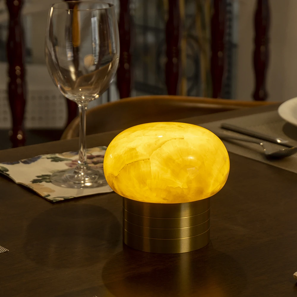 Luxury Natural Stone Travertine Rechargeable Cordless Table Lamp for Outdoor Dining Restaurant Bar LED Marble Lamp Decor