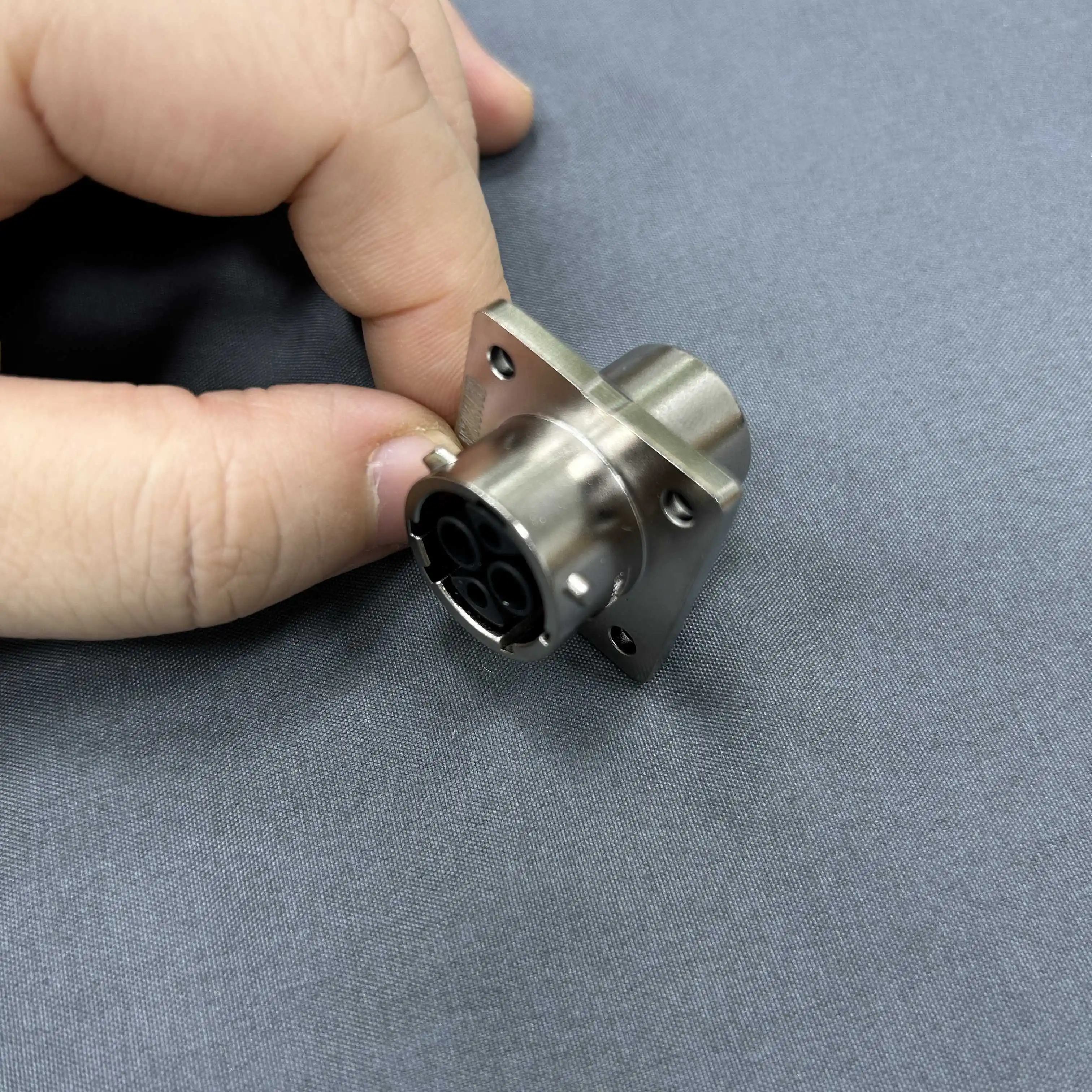 electrical terminal connectors 2 pin connector GT Series two-core signal connector socket - keyless