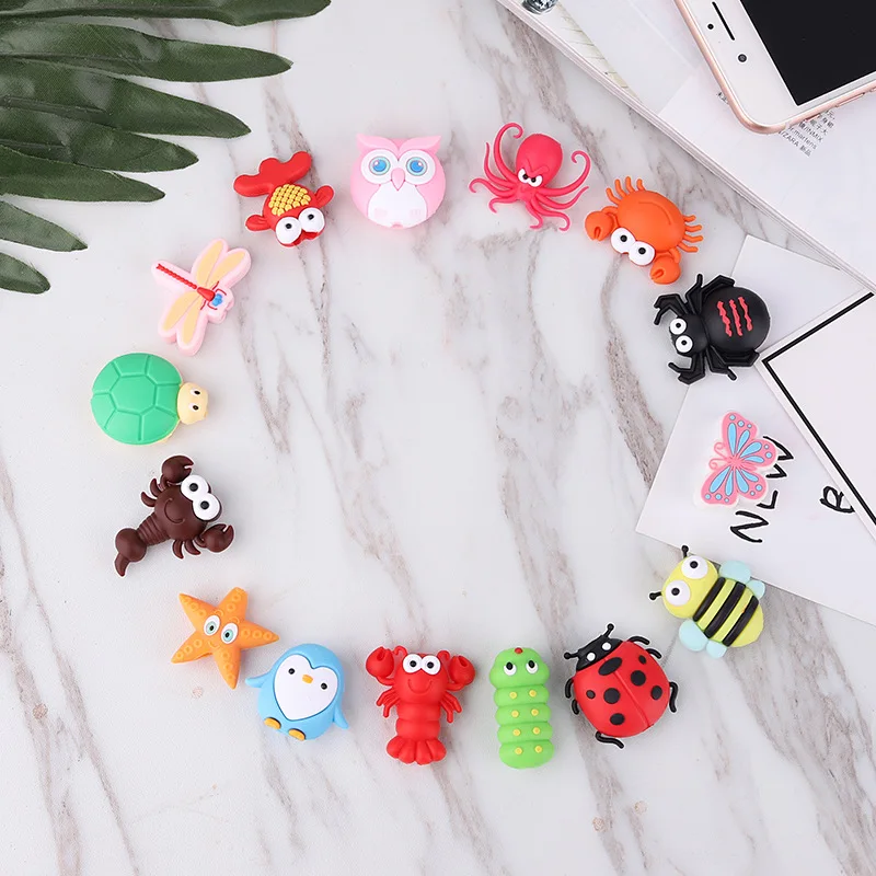 2021 Hot Sale silicone custom cartoon animal bite data charger Cable Protector