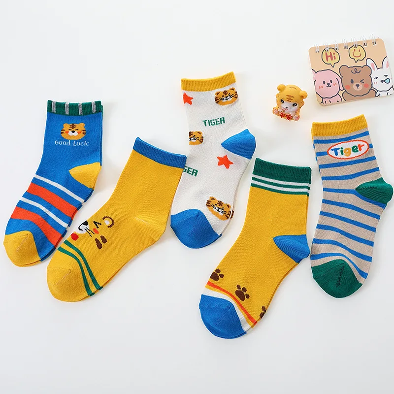 Daily school children socks fashion jacquard knit crew cotton socks for kids